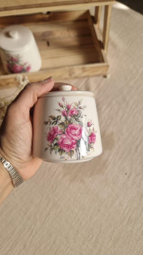 بانکه سرامیکی مخروط گل سرخی دست ساز