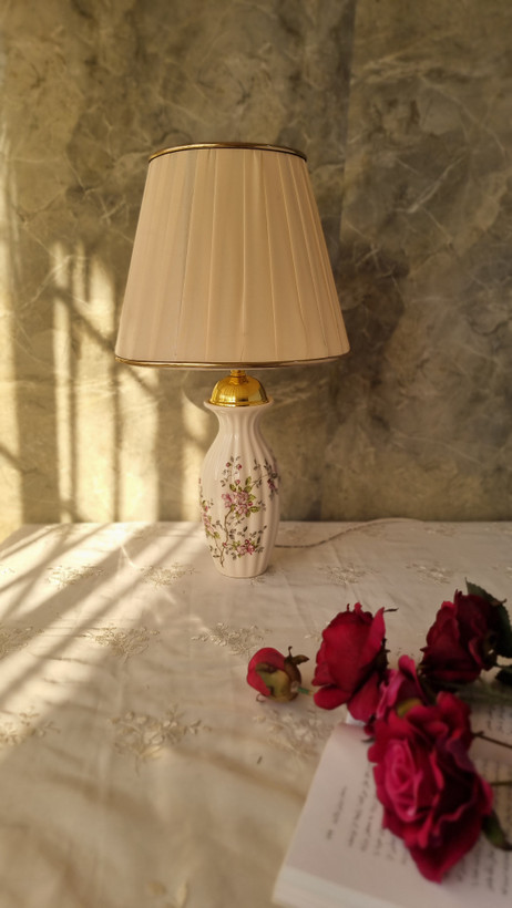آباژور سرامیکی دستساز شکوفه صورتی