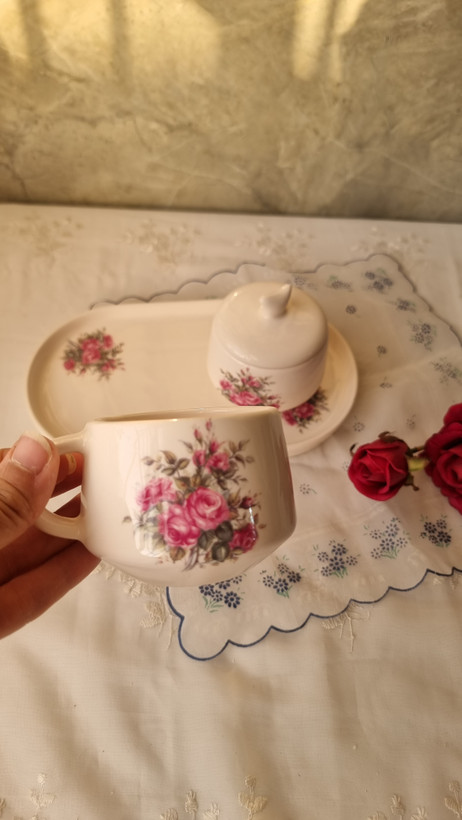 ست چای خوری یک نفره سرامیکی گل سرخی