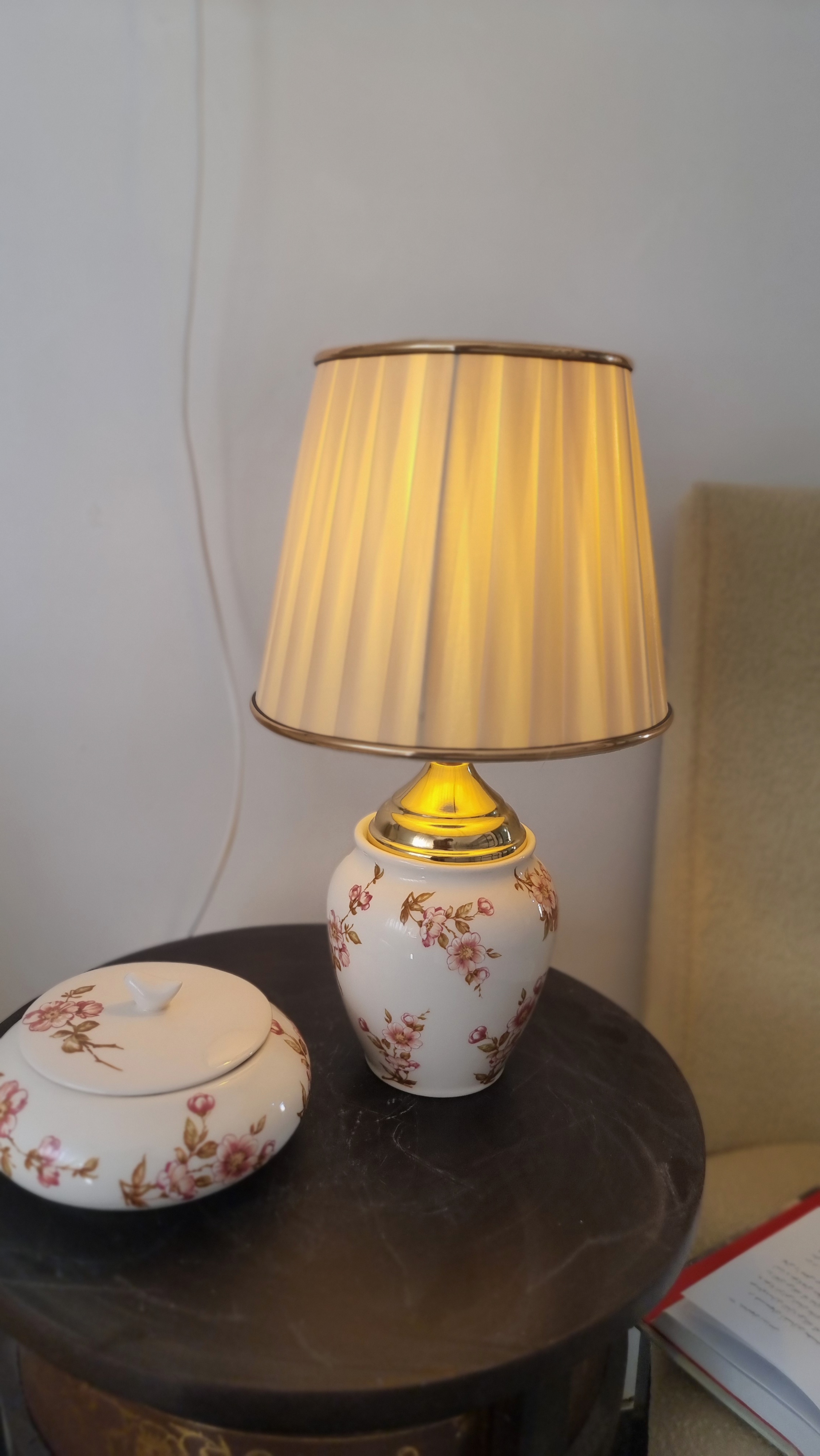 اباژور سرامیکی  دست ساز  شکوفه